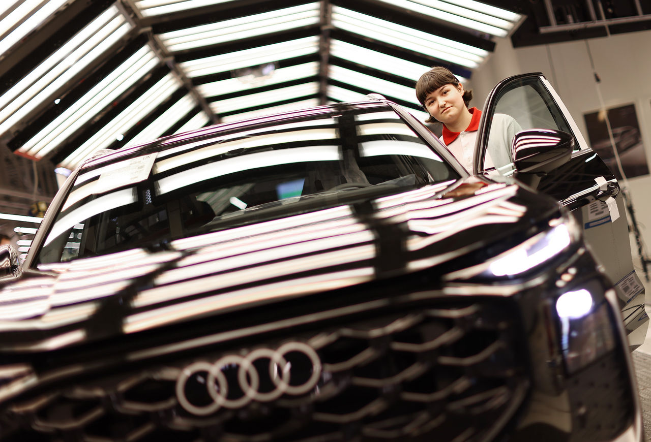 Audi Akademie, munkatárs, Audi Hungaria