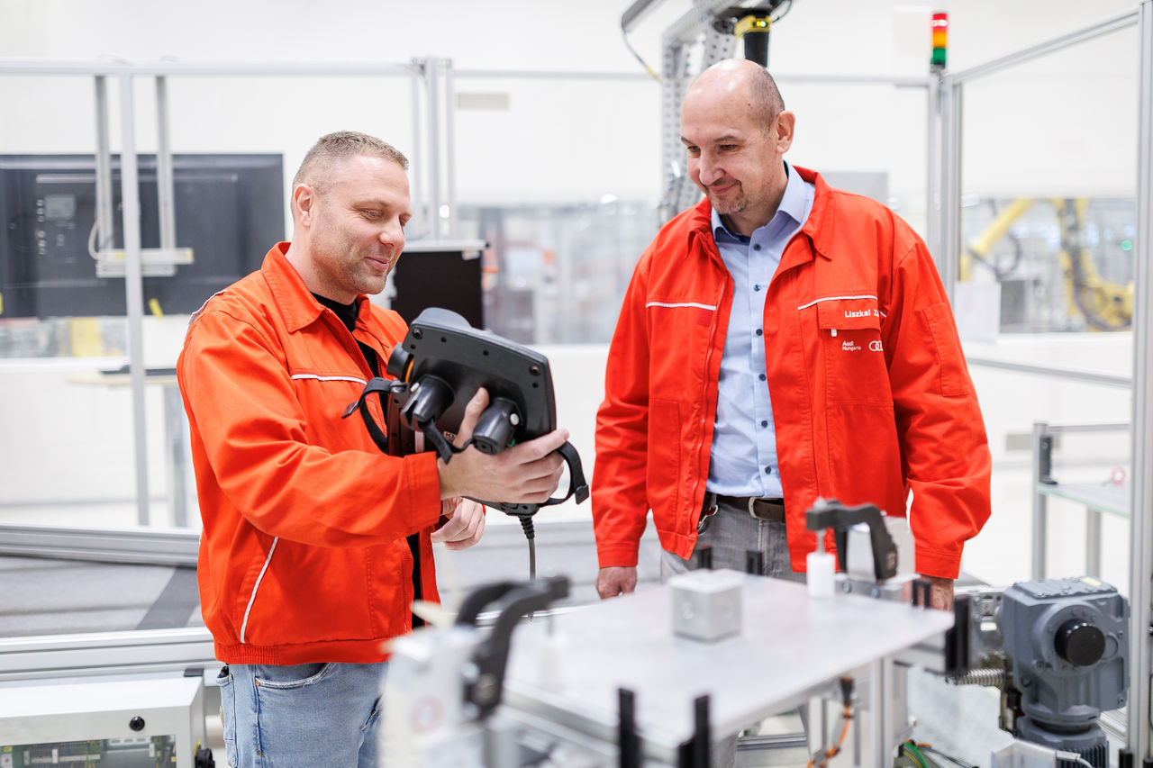 MEBeco, képzés, munkatársak